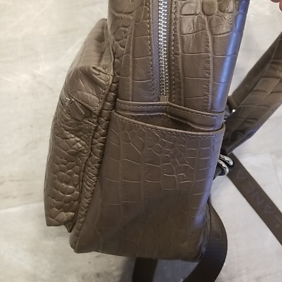 💕LANCASTER PARIS💕 Embossed Crocodile Backpack - Picture 10 of 16